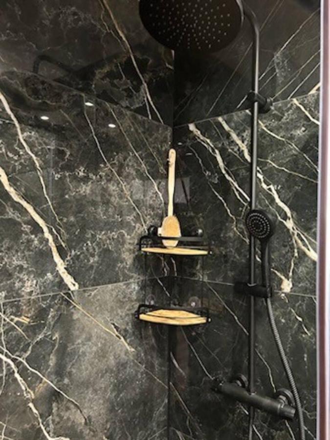 Appartement Jacuzzi Narbonne Buitenkant foto