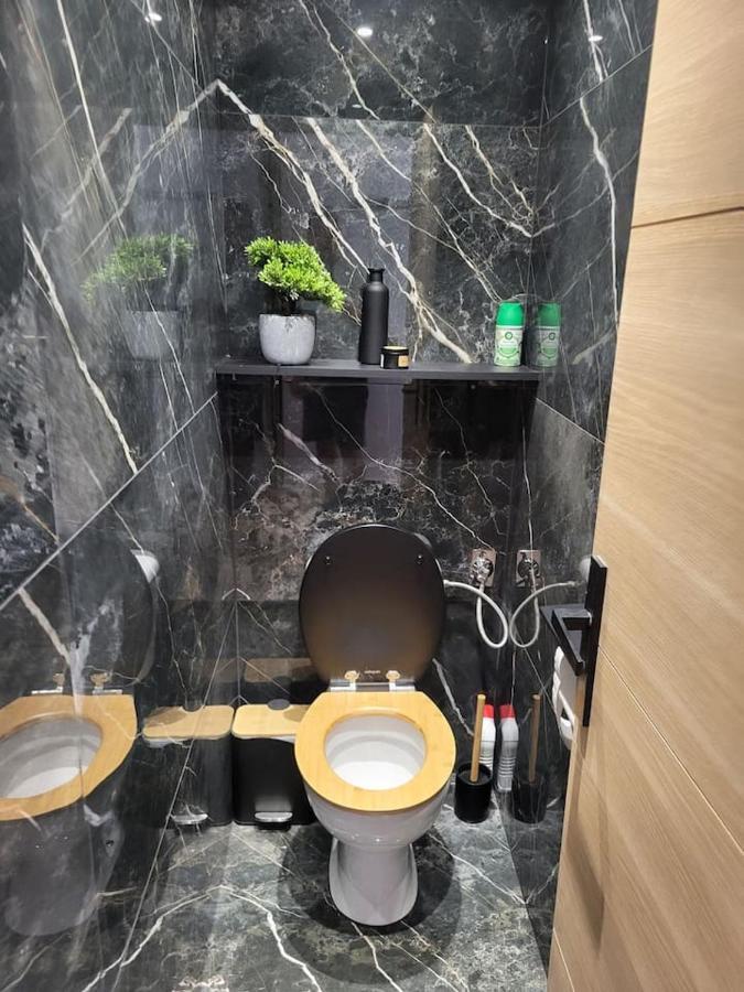 Appartement Jacuzzi Narbonne Buitenkant foto