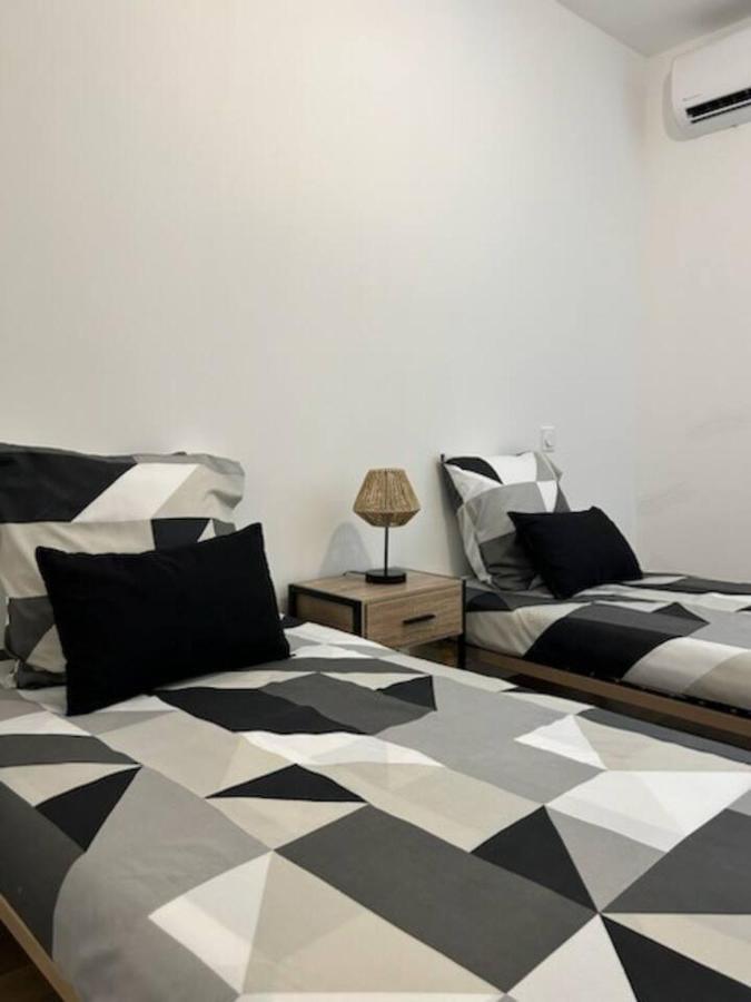 Appartement Jacuzzi Narbonne Buitenkant foto